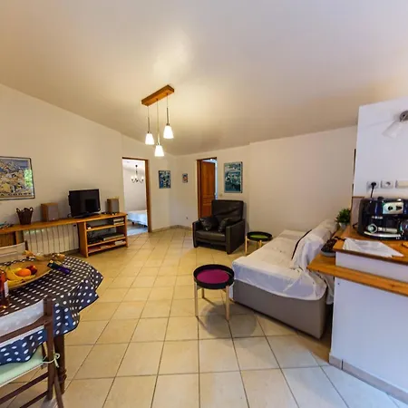 빌라 Le Cabanon By Pinarello Services 종자